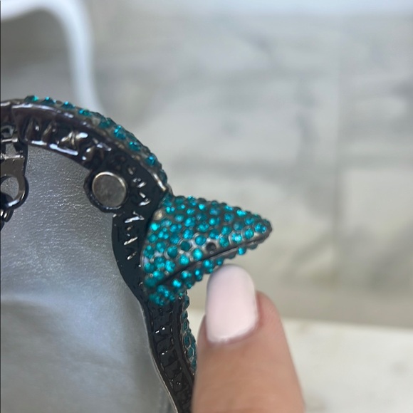 Elegant Rhinestone Blue Bird Clutch with cross body strap